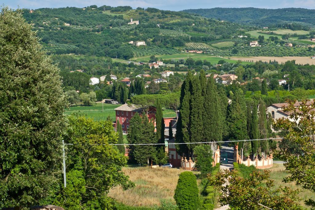 Rosso Porpora Villa Colle Umberto  Exteriör bild